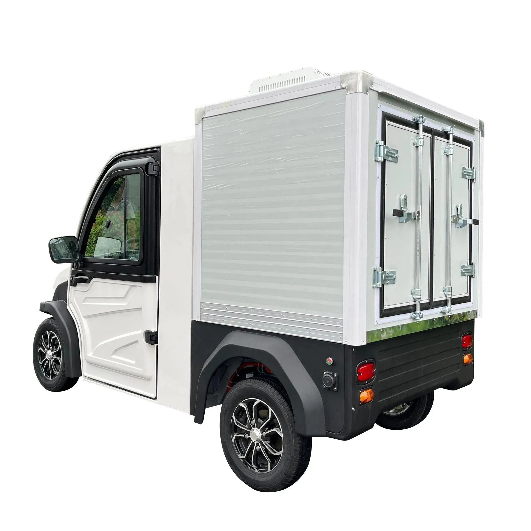 2-Seater Electric Utility Golf Cart with Freezer Box & 600 kg Payload