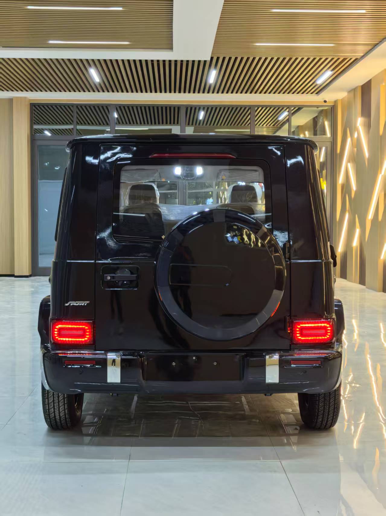 5-Seater Classic Electric Golf Cart with AC Drive and Air Conditioning