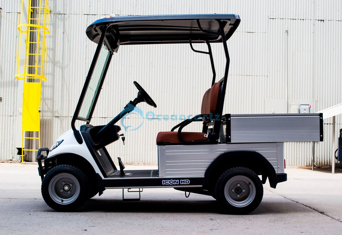 Oceancartz 2-Passenger Electric Utility Golf Cart with Cargo Bed, 48V 5kW AC Motor, and 500kg Load Capacity - Utility Golf Carts - 2 Seater - Close Up | Oceancartz